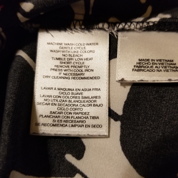 Kasper Top Womens Sleeveless Blouse Floral Black White Size Medium - Picture 3 of 7